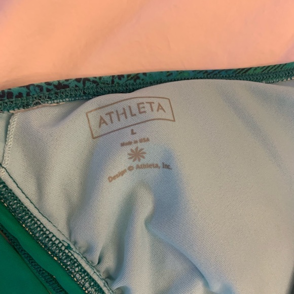 Large top - Picture 4 of 5